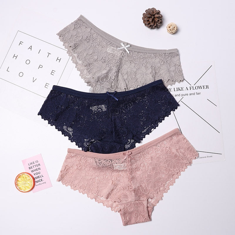 Calcinha em Renda Sexy Lace - Kit com 3 peças